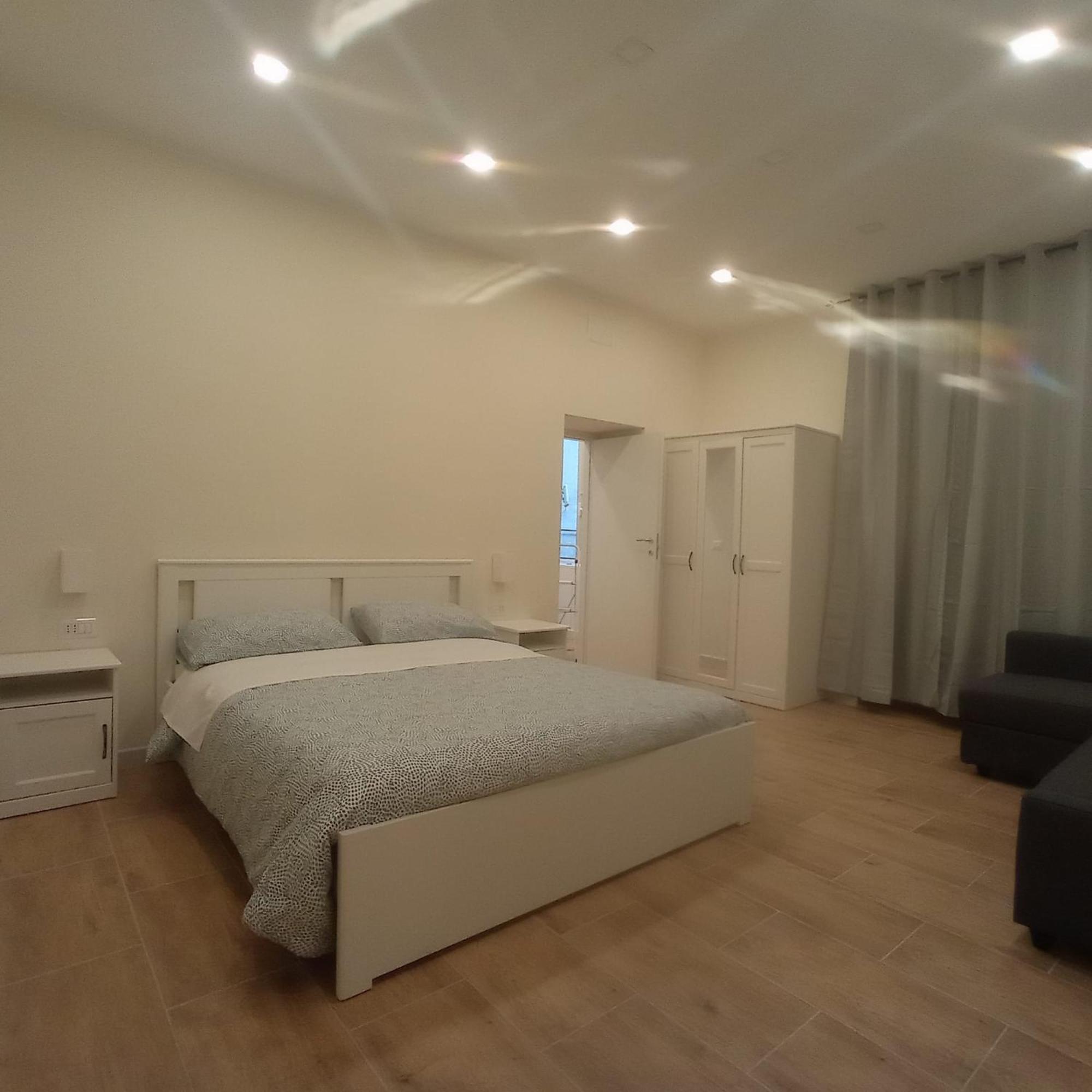 Duomo Apartament'S Naples Luaran gambar
