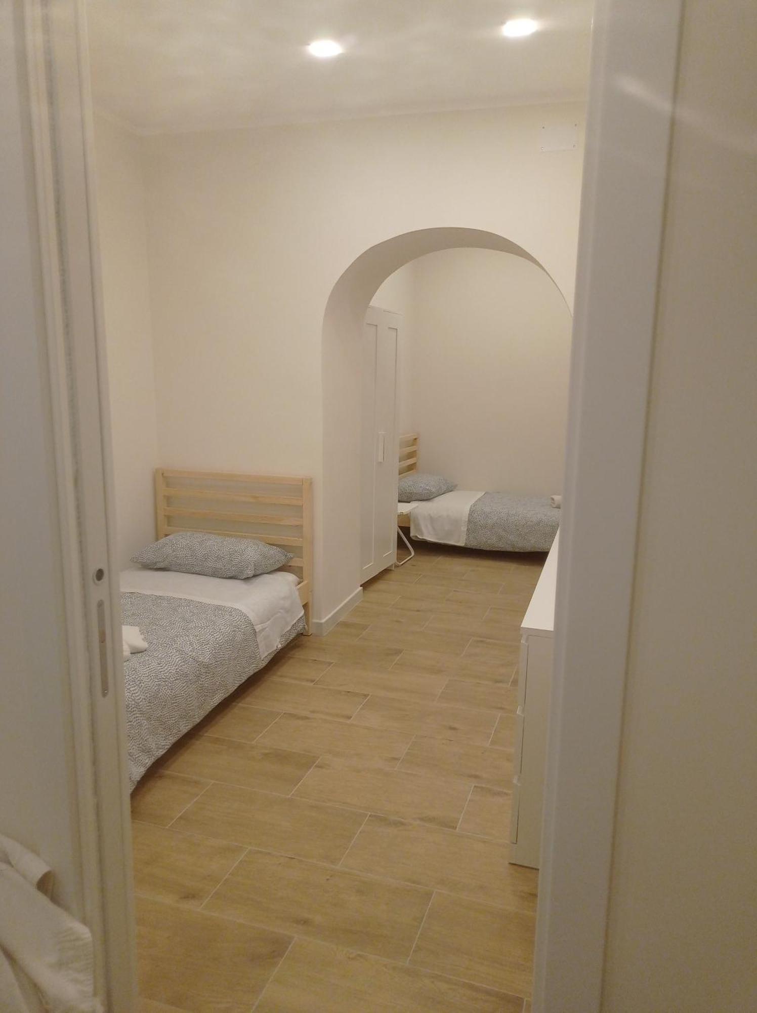Duomo Apartament'S Naples Luaran gambar